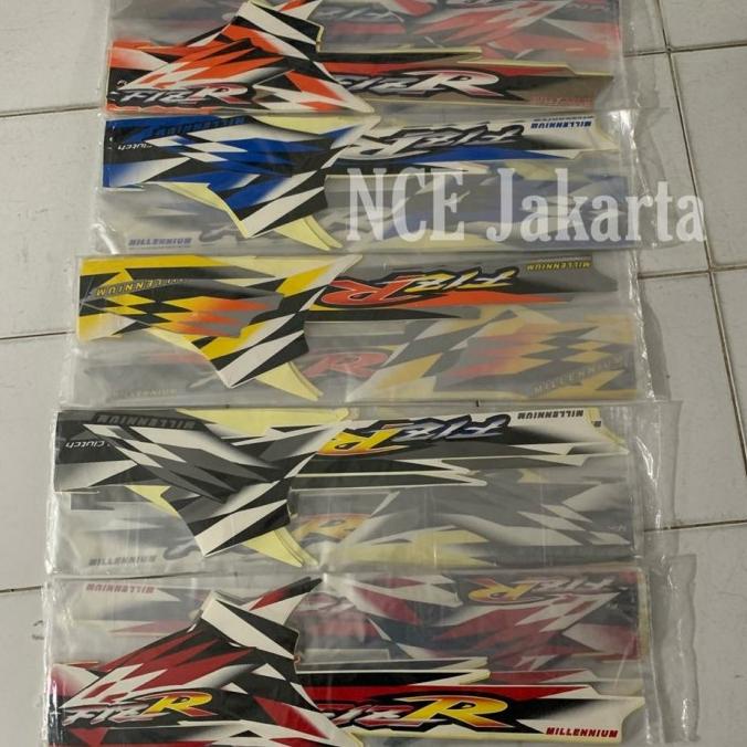 STIKER STRIPING YAMAHA F1ZR MILLENIUM ncest17