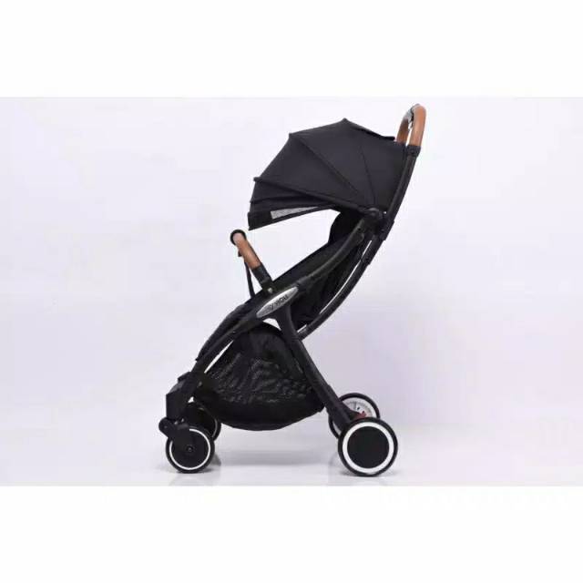 Violi Auto Fold Stroller, Cabin Size