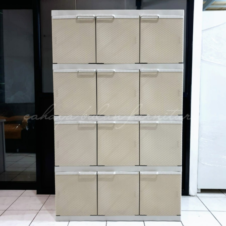 LEMARI PLASTIK AKAKO 3 PINTU 4 SUSUN (12 PINTU) ROTAN