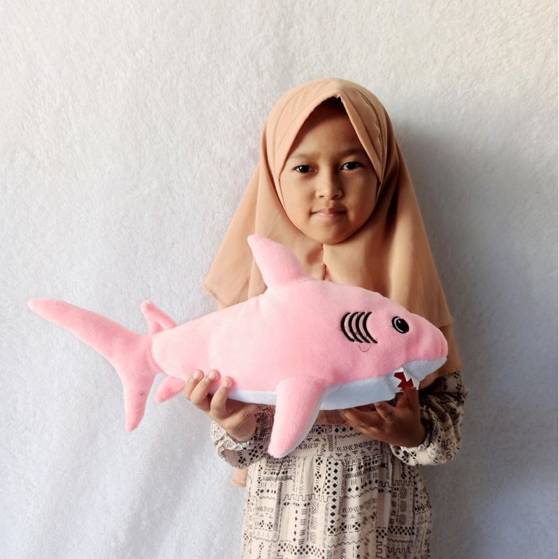 Boneka ikan hiu baby shark S murah