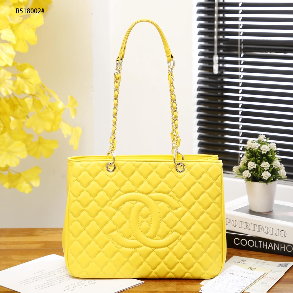 CH Grand Shopping Tote Bag with Gold Hardware R518002