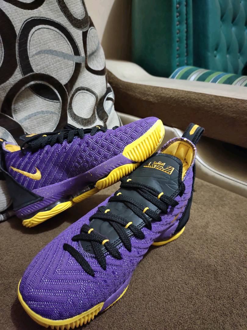 lakers lebron 16