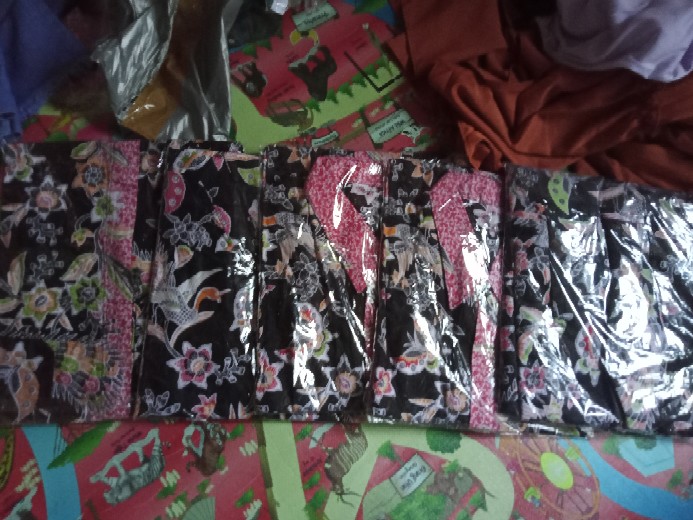 Arka Batik Hrb026 Kenongo Kemeja Hem Pendek Padi Pekalongan M L Xl Murah Keren Batik Pria Wajik Biru