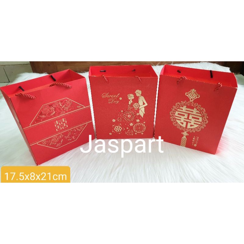 

KOTAK PERMEN KOTAK SOUVENIR WEDDING PAPER BAG CANDY BOX KOTAK SANGJIT KOTAK SOUVENIR PERNIKAHAN