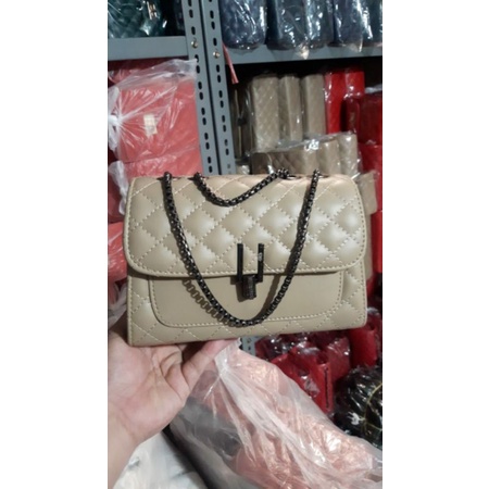 TAS SELEMPANG WANITA SOPPHIE FAIRXXSE TEONP3 ESMONIA LOPPER HARDW  Tas Kondangan