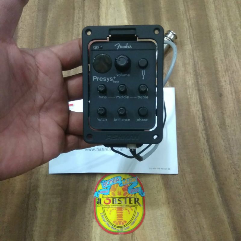 Original Fishman Presys Plus fender omboard Preamp Tuner
