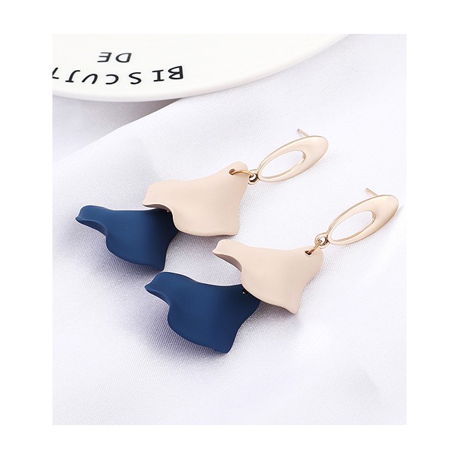 LRC Anting Tusuk Lotus Leaf Earrings Y6177X