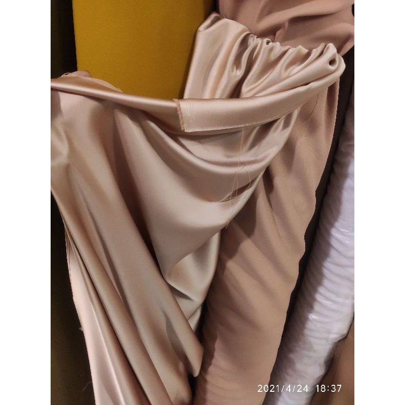 Kain Satin Valentino Caddy  Silky Tebal