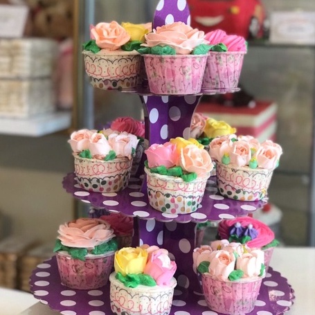 

Cup Cake Standing. cupcake. cakeultah.cakebirthday.boluultah.cake