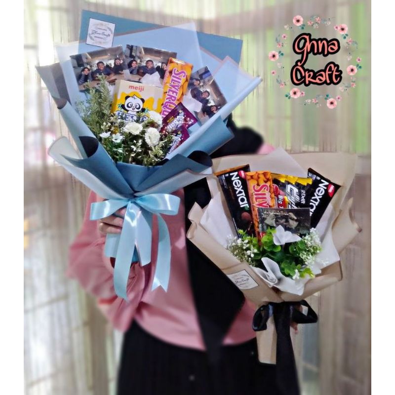 Hand Bouquet Foto Polaroid Buket Snack Wisuda Bunga Artifisial