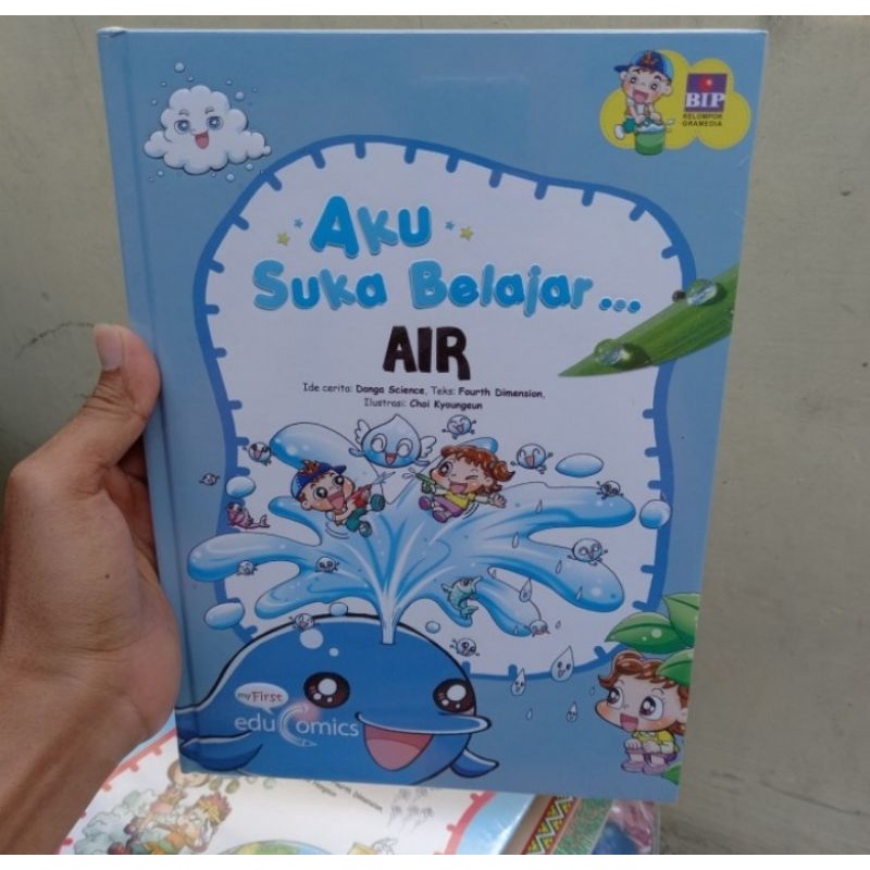 

BUKU AKU SUKA BELAJAR AIR