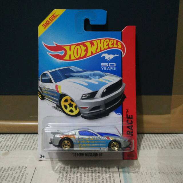 Hot wheels 13