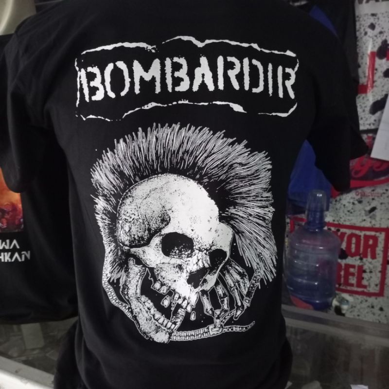 kaos musik punk bombardir