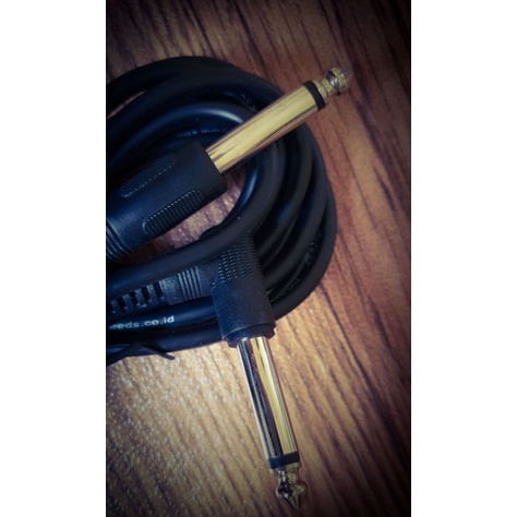 GITAR DAN BASS KABEL JACK