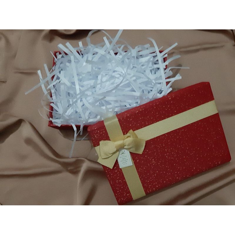 

Kertas Serut / Kertas Cacah / Kertas Packing / Kertas Potong Shredded Paper Packaging