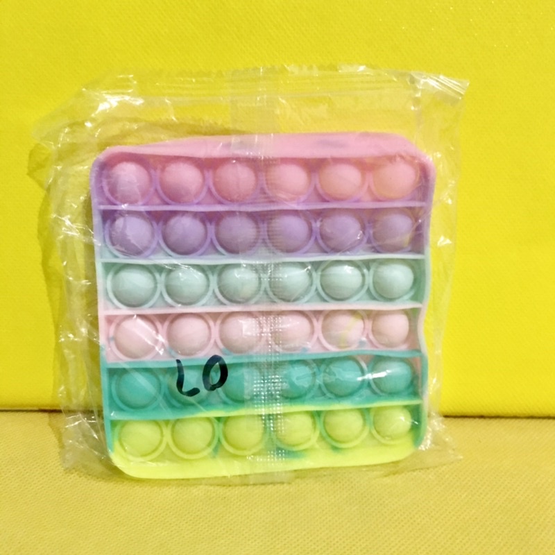 FIDGET PUSH POP ITS TOY BUBBLE MAINAN ANAK POP IT RAINBOW PENGHILANG STRES MURAH MERIAH HEMAT RAINBOW WARNA WARNI BANJARMASIN KALIMANTAN KALSEL | RUMIFY-1