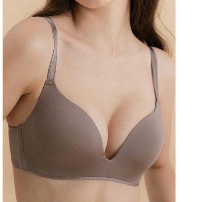 ‰ Wireless Bra/ Travel Bra/ Seamless Bra (Dupe Uniqlo Bra)  .