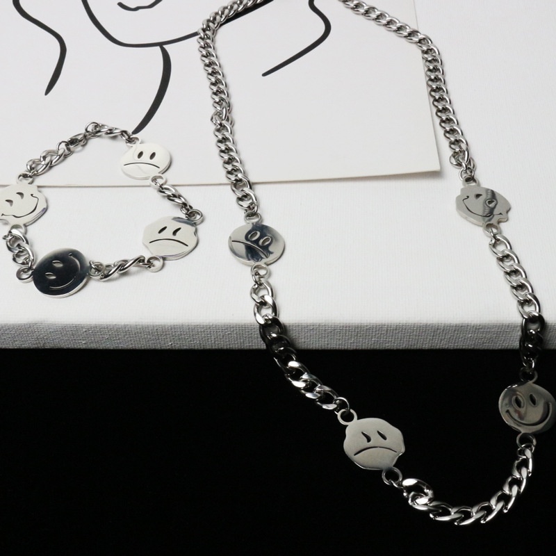 Tiktok super populer kalung Nasional stainless steel Smiley kalung pria dan wanita gaya yang sama st