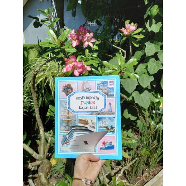 Ensiklopedia Junior : Kapal Laut