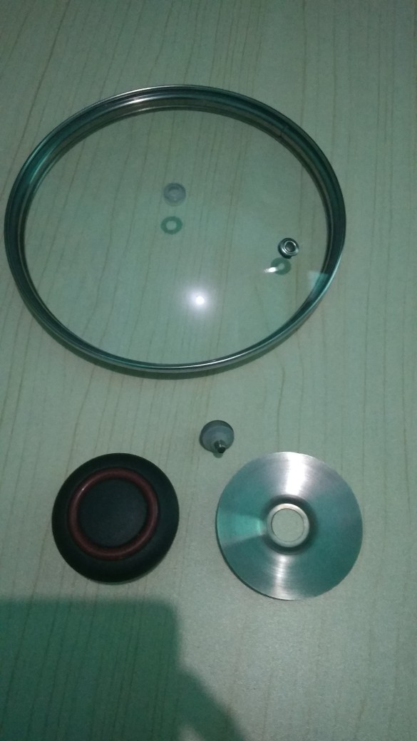 Tutup Panci Kaca Dengan Kaki Diameter +/- 15.8 Cm (uk. 16 Cm) & Knop Kecil Variasi