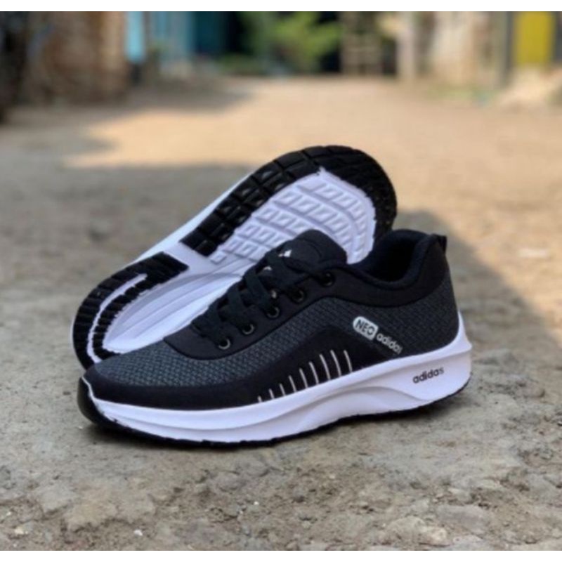 snakers cewek Nike zoom/ sepatu senam/sepatu wanita-Hitam