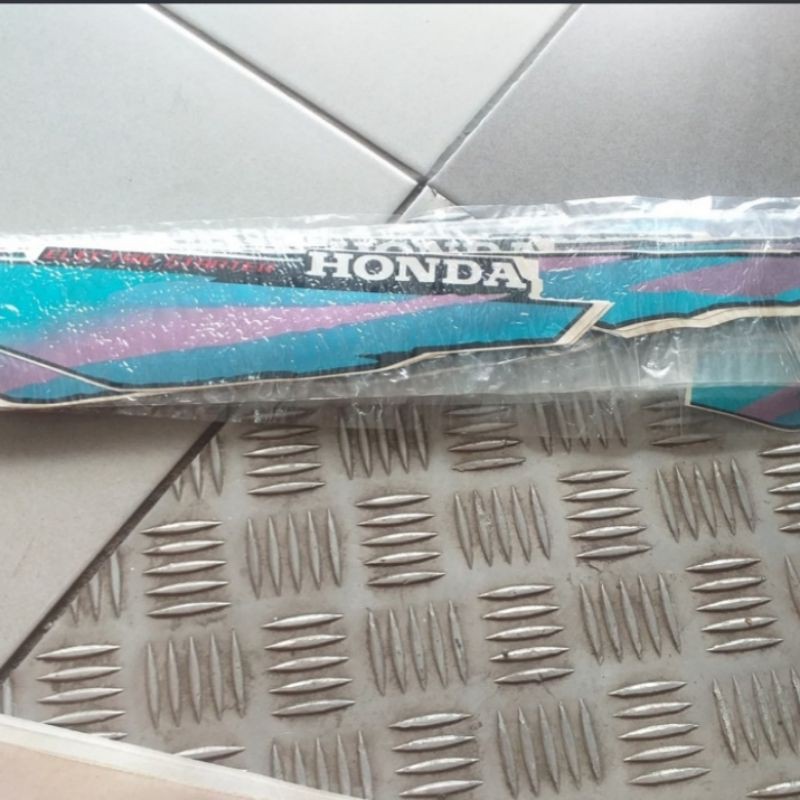 STRIPING HONDA GRAND BIRU PINK