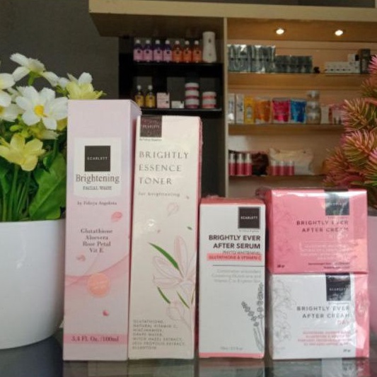 FREE BOX Cantik Paket 5-in1 Scarlett whitening 100% ORI
