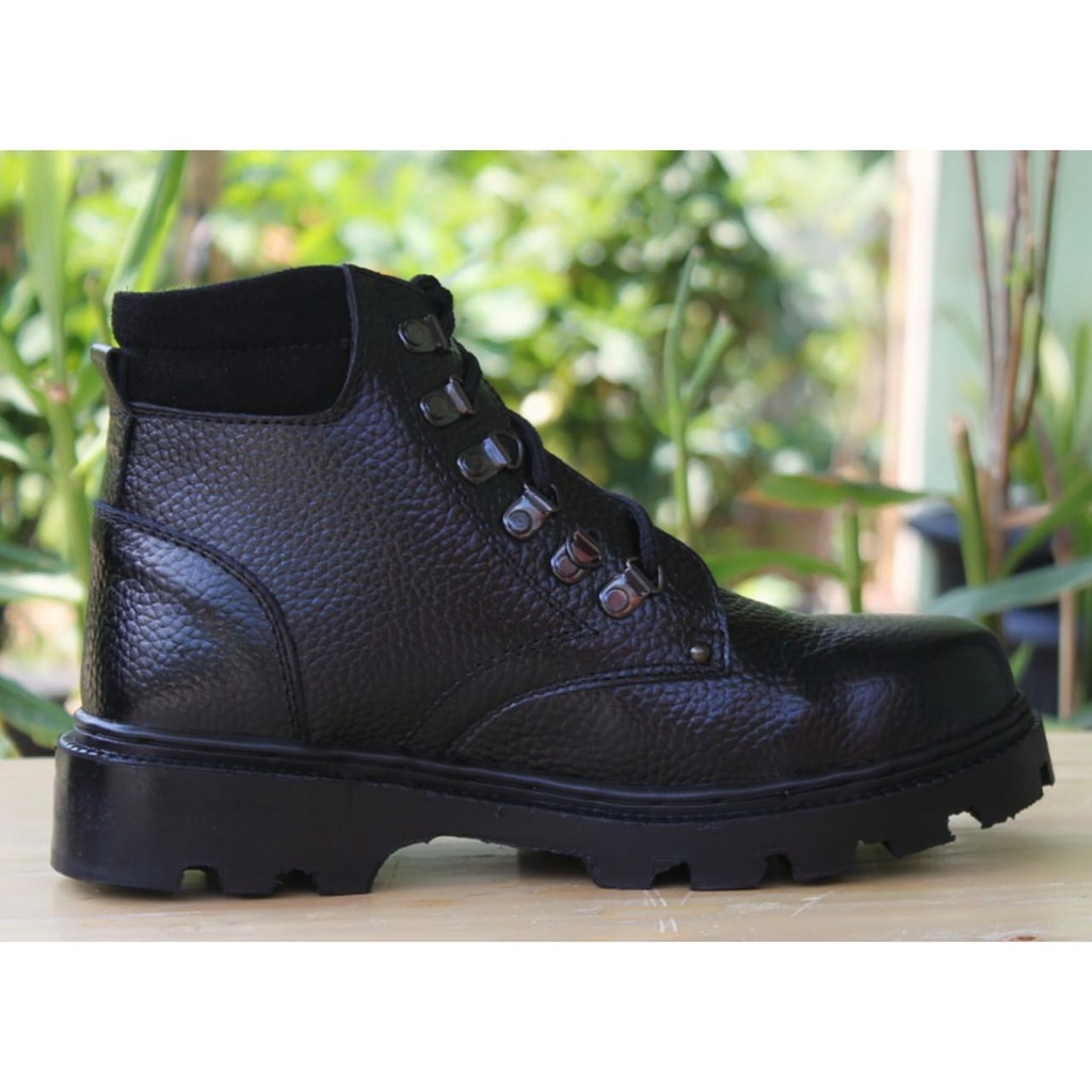 Sepatu Safety Boot Pria Kulit Asli Rasheda Dr 01