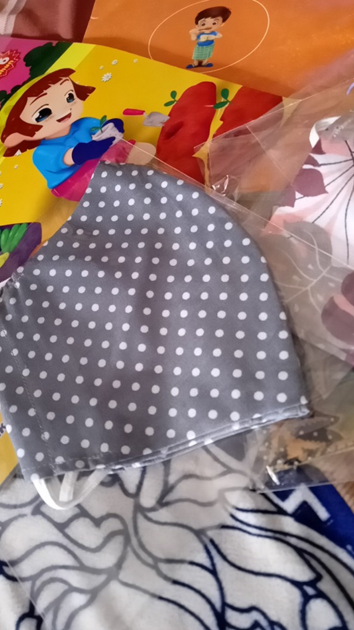 Masker Kain Katun Motif 2 Lapis Ada Tempat Tisu