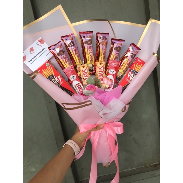 Snack Bucket hadiah / snack bouquet valentine/ snack bucket wisuda/ snack bucket ulang tahun