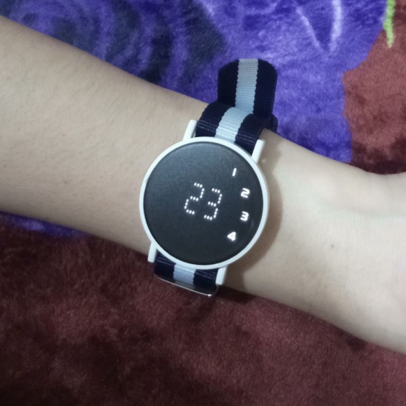 (Cod)Jam Tangan Wanita /Pria Touch Scren Strap Canvas/Kain Anti Air)