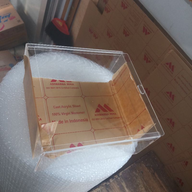 

box acrylic sliding 30x25x10