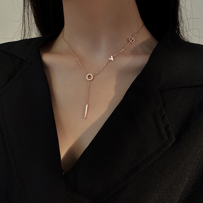 Kalung Titanium Surat LOVE Wanita Korea aesthetic Kalung Emas