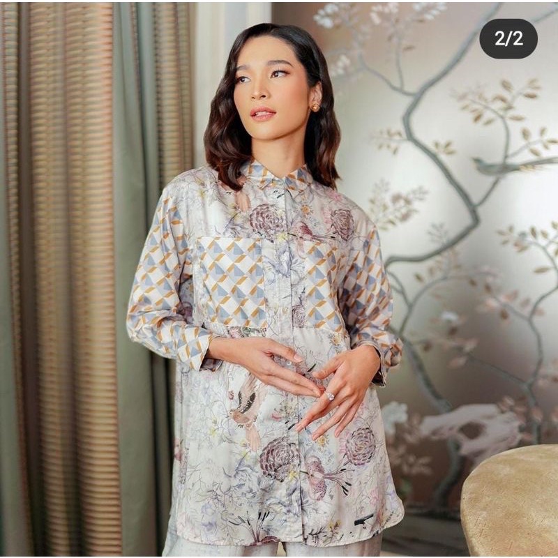 Benang Jarum Buttonscarves x Raisa Wonderful Harmony Shirt With Pocket Cream