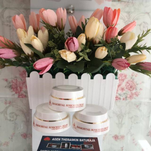 Immortal sunscreen + foundation