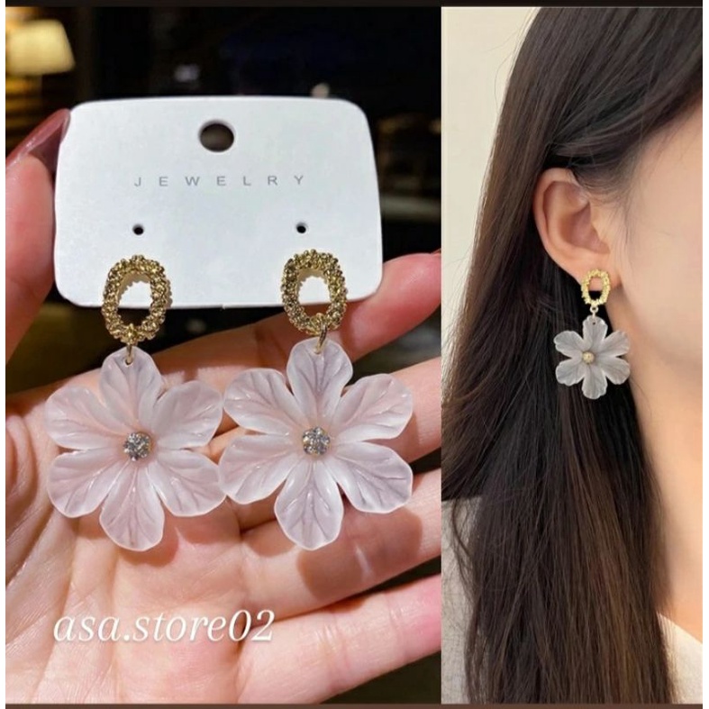 Anting Wanita Anting BUNGA White Flower//Anting Import