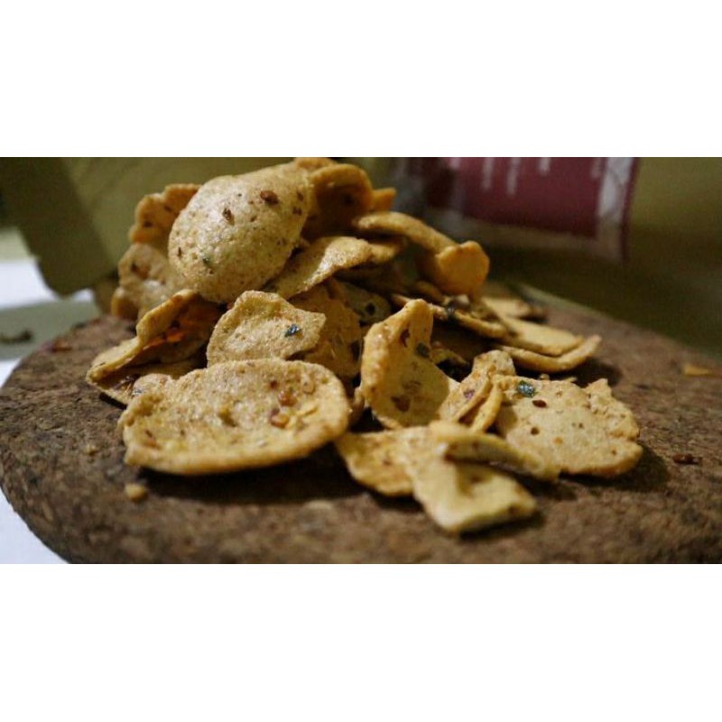 

KRIPIK BASRENG PEDAS / BUMBU REMPAH / KERIPIK BASRENG DAUN JERUK ( Bakso goreng rempah )