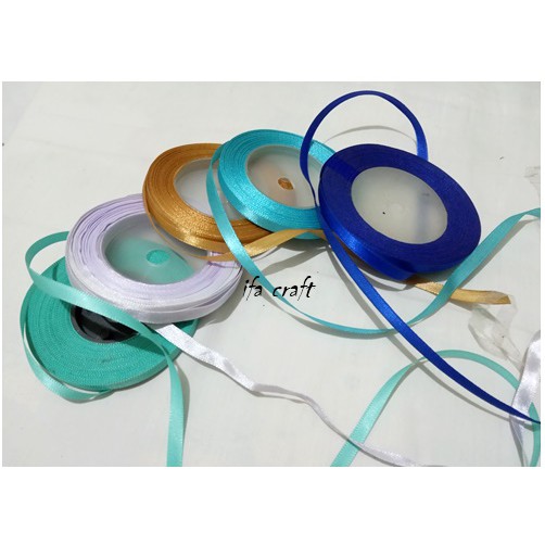 

pita satin meteran 0,6 cm