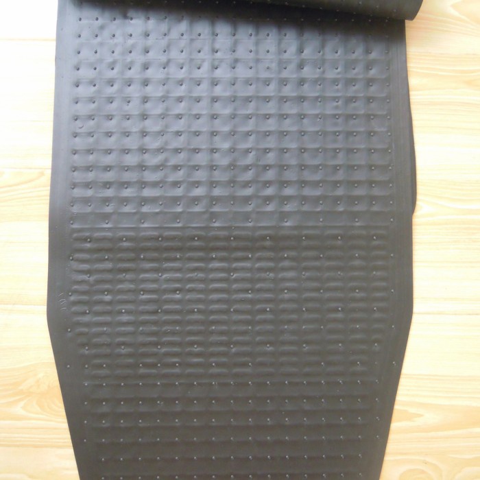 Isi 4 Karpet Mobil 2 Baris Alas Karpet Pvc Anti Slip Mat Universal Sedan Mpv Suv