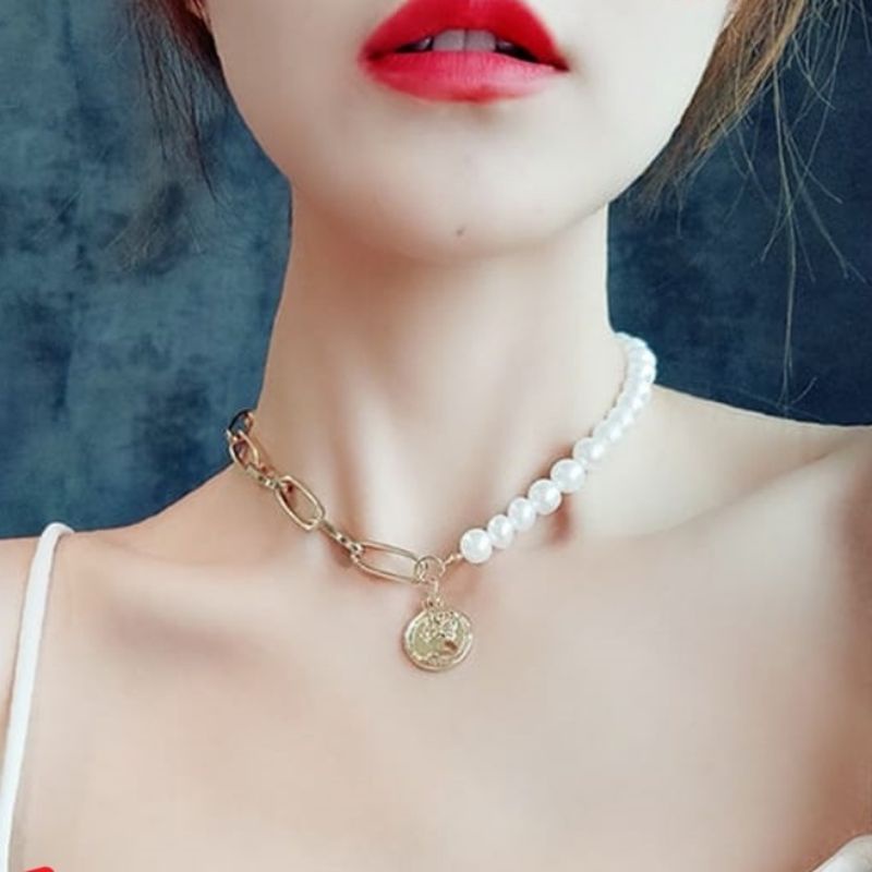 Rebecca Coin Pearl Chain Choker Necklace Kalung Korea Mutiara Rantai Kombinasi Charm Koin Elizabeth