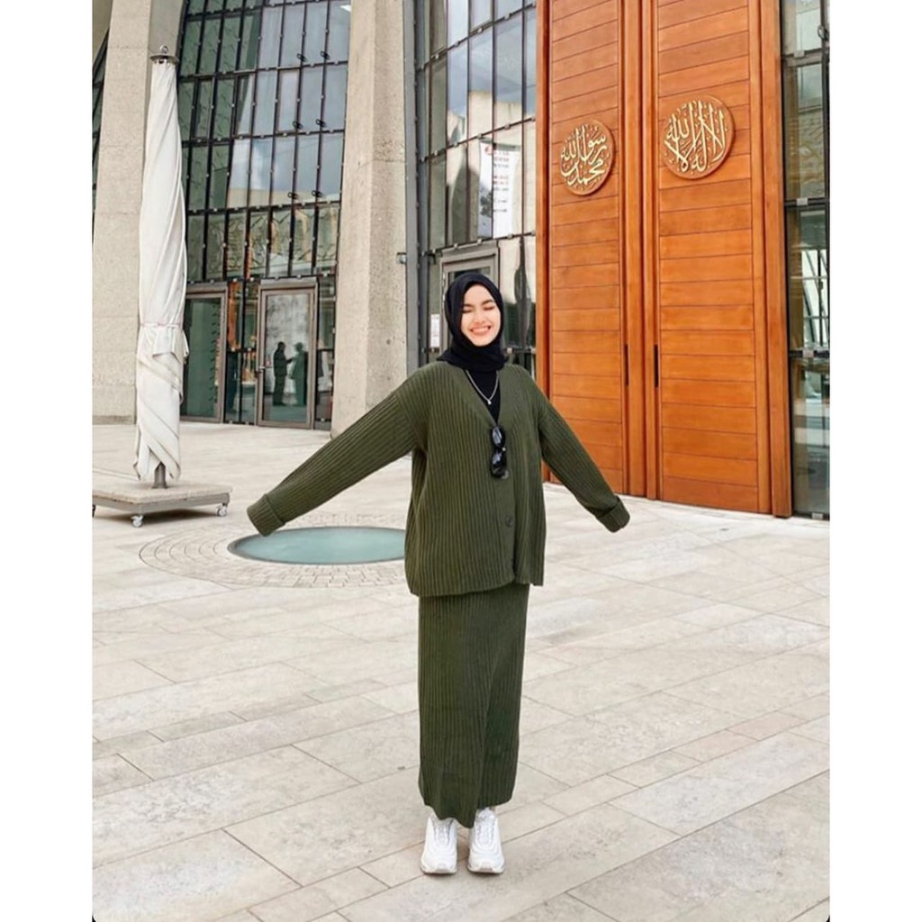 ONE SET RAJUT TURKI Rok Cardigan Setelan Rajut Murah ONE SET RAJUT TURKI Rok Cardigan Setelan Rajut Murah