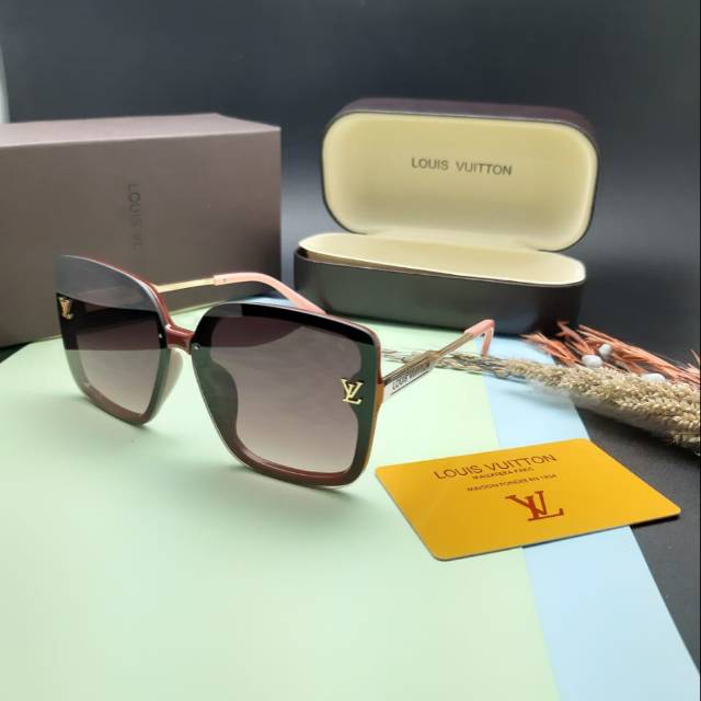 Kacamata Wanita Model Baru