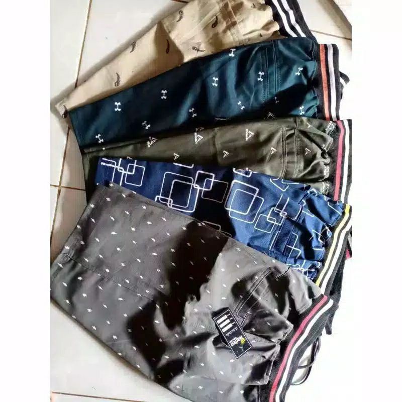 CELANA PENDEK SANTAI CELANA DISTRO MOTIF CELANA CHINOS