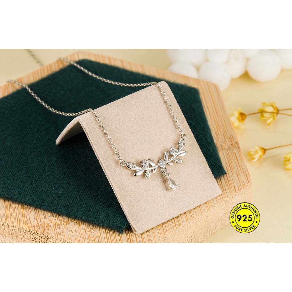 Kalung Rantai Klavikula Desain Daun Tetesan Air Bahan S925 Silver