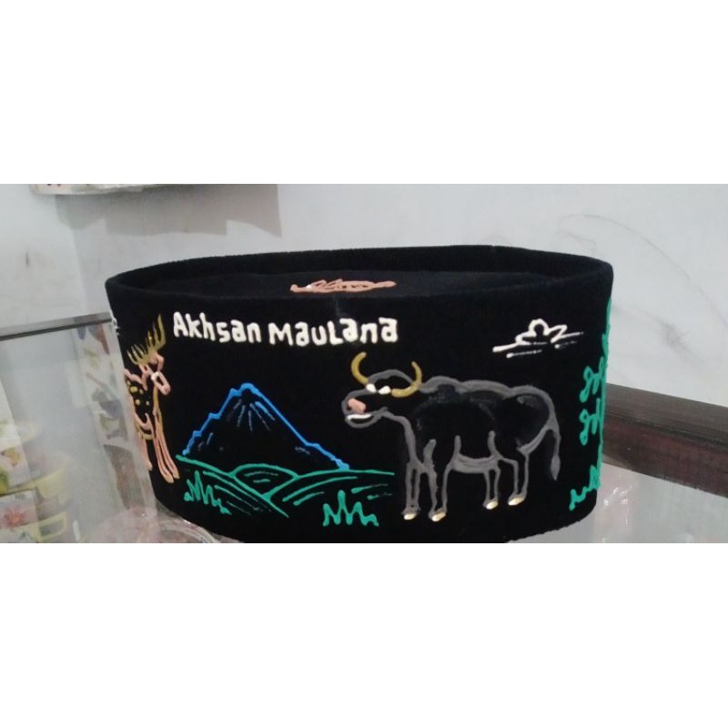 songkok lukis kerbau, peci lukis rusa kutub, kopiah lukis rusa kutub gratis nama anak, Nu.