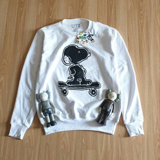 SWEATER UNIQLO X SNOOPY PEANUT WHITE PREMIUM HYPEBEAST MIRROR 1:1 UNISEX