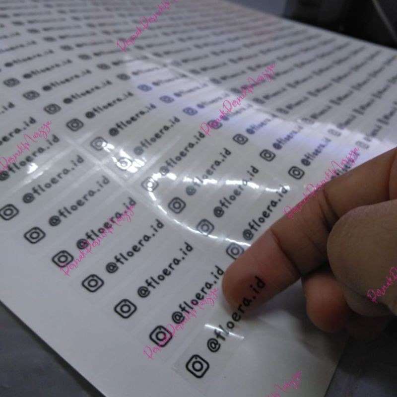 

Cetak Stiker Label A3+ Print + Cutting, Stiker Transparan