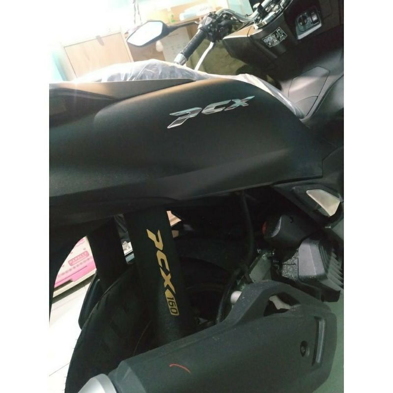 (SEPASANG)Kiri dan Kanan Sarung Shockbreaker pcx 160 gold jumbo polyester