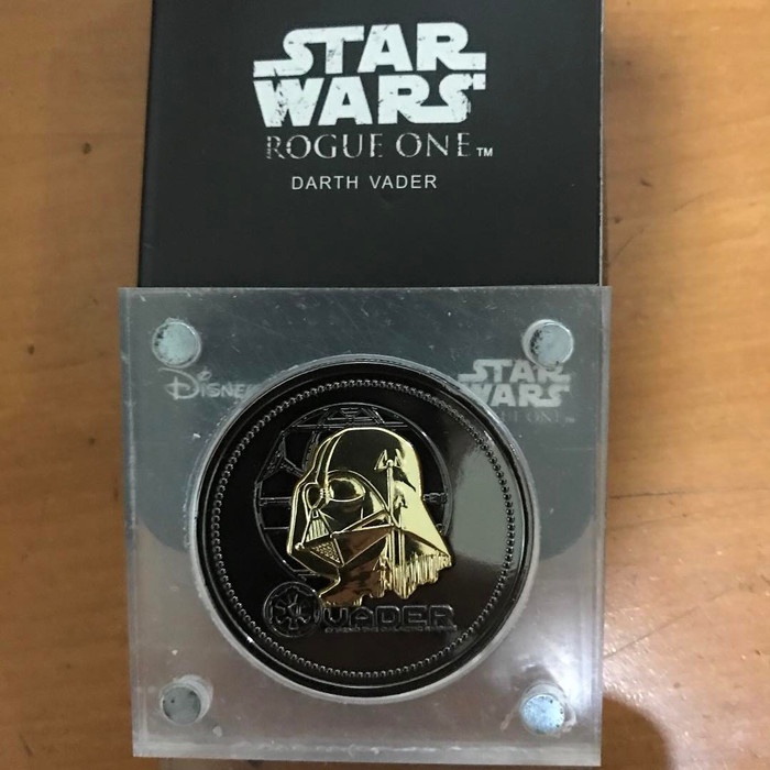 Koin Star Wars Darth Vader Black & Gold 24 Karat 051