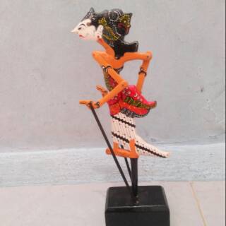 miniatur wayang kulit mini 20 cm arjuna srikandi shopee indonesia miniatur wayang kulit mini 20 cm